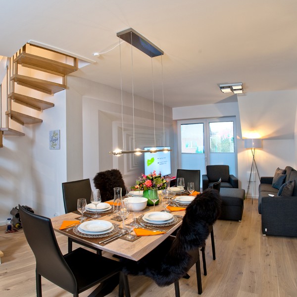 Apartment AlterKran Wohn- und Essbereich